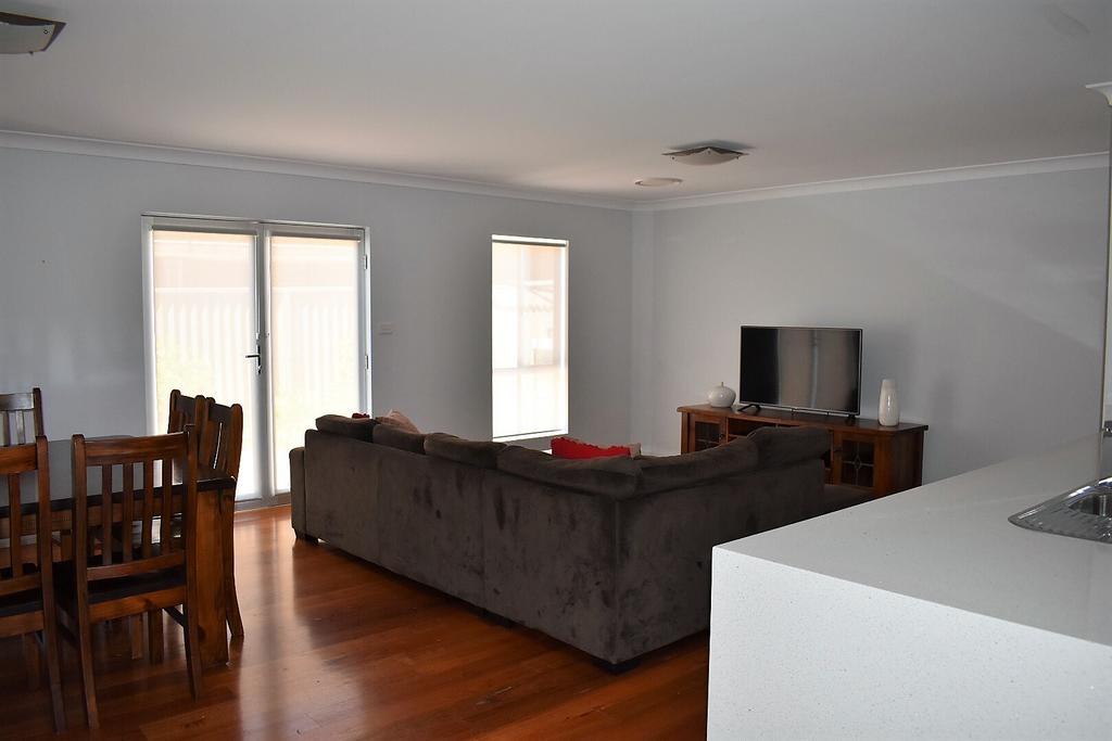 Griffith Prestige Apartments Экстерьер фото